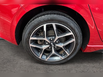 Used Kia Ceed 2021 for sale - 75156208: Photo