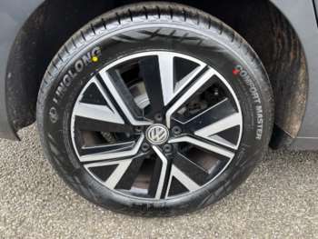 Used Volkswagen Touran 2020 for sale - 74992192: Photo