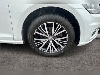 Used Volkswagen Golf 2018 for sale - 75734566: Photo