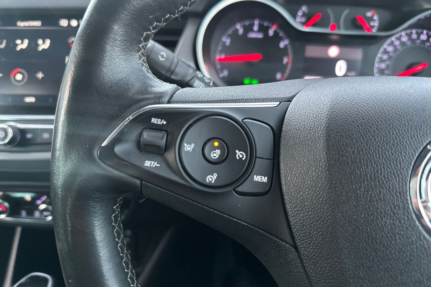 Used Vauxhall Crossland 2022 for sale - 76746428: Photo 18