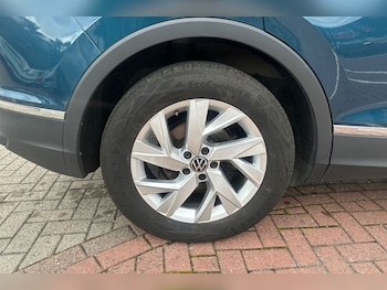 Used Volkswagen Tiguan undefined for sale - 77617678: Photo