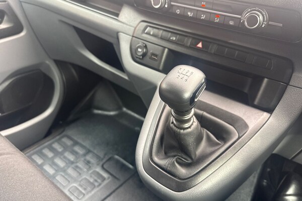 Used Vauxhall Vivaro 2022 for sale - 76156021: Photo 14