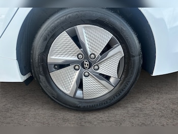 Used Hyundai IONIQ 2020 for sale - 76955390: Photo