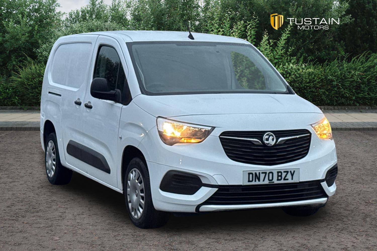 Used Vauxhall Combo 2020 for sale - 76649413: Photo 1