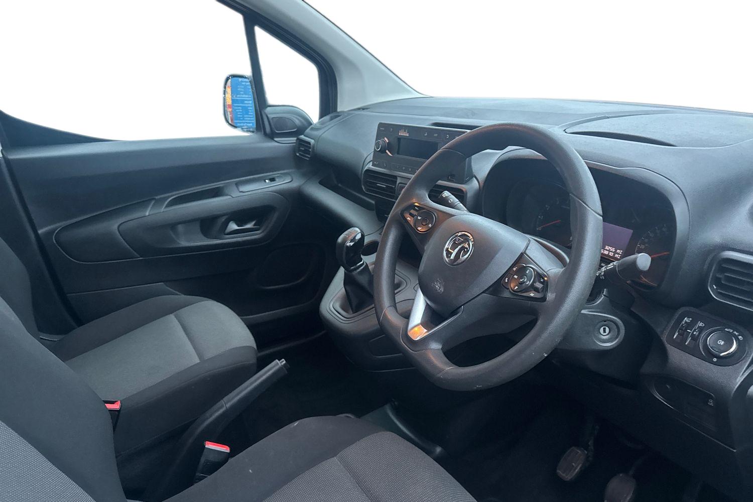Used Vauxhall Combo 2020 for sale - 76649413: Photo 2