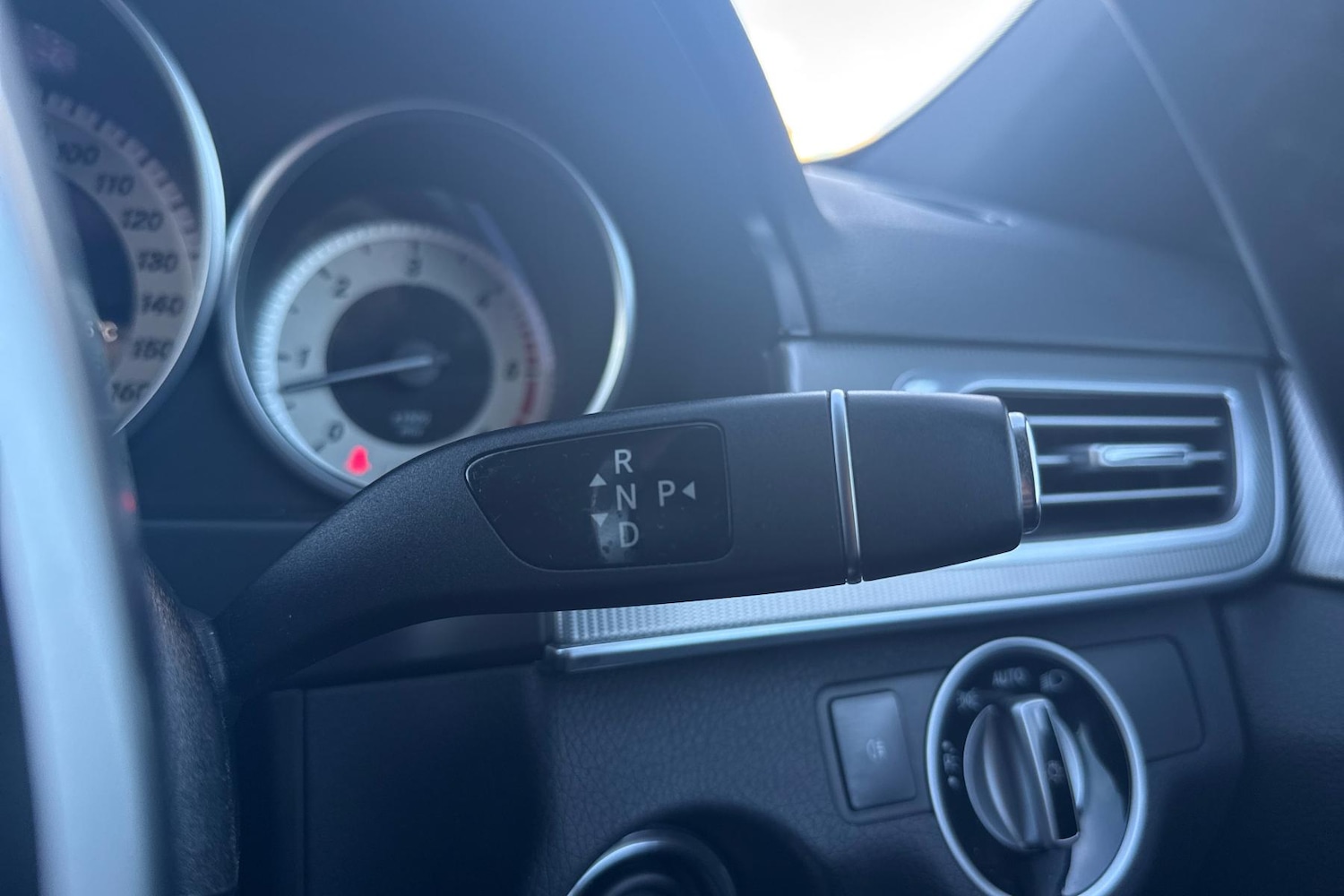 Used Mercedes-Benz E Class 2014 for sale - 77270551: Photo 18