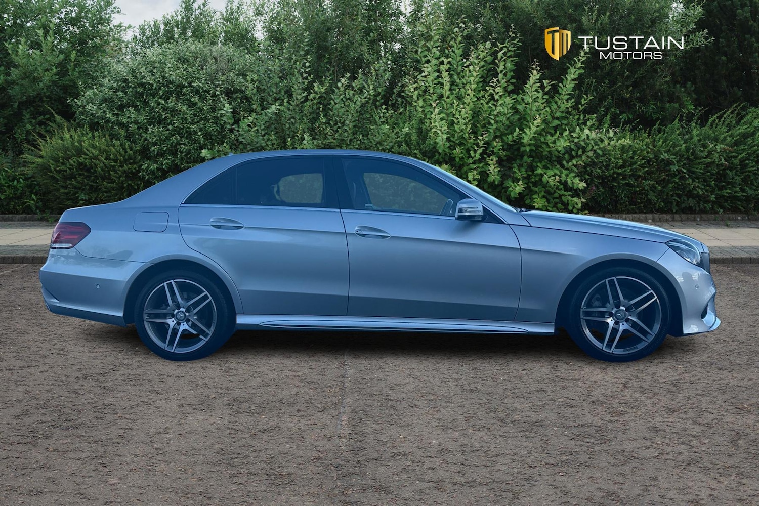 Used Mercedes-Benz E Class 2014 for sale - 77270551: Photo 8