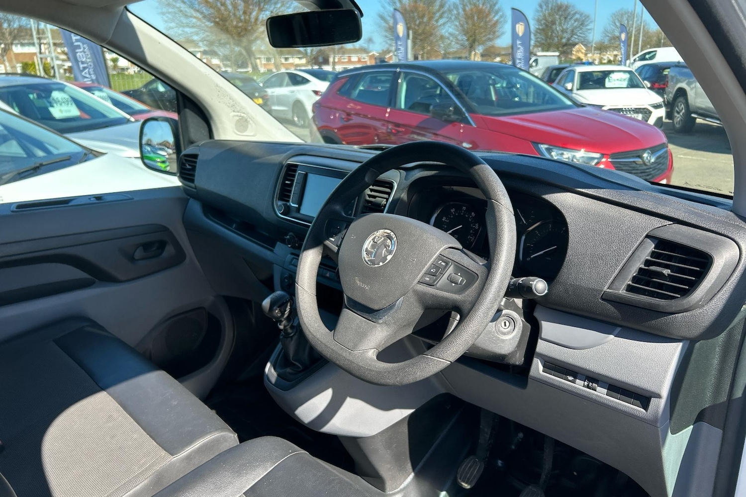 Used Vauxhall Vivaro 2019 for sale - 76298204: Photo 2