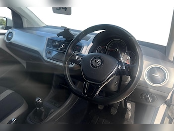 Used Volkswagen up! 2016 for sale - 75930633: Photo