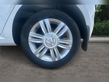 Used Volkswagen up! 2016 for sale - 75930633: Photo