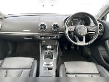 Used Audi A3 2018 for sale - 76205042: Photo