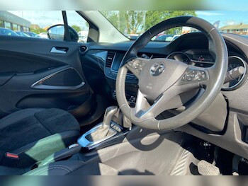 Used Vauxhall Crossland for sale - 76310533: Photo 2
