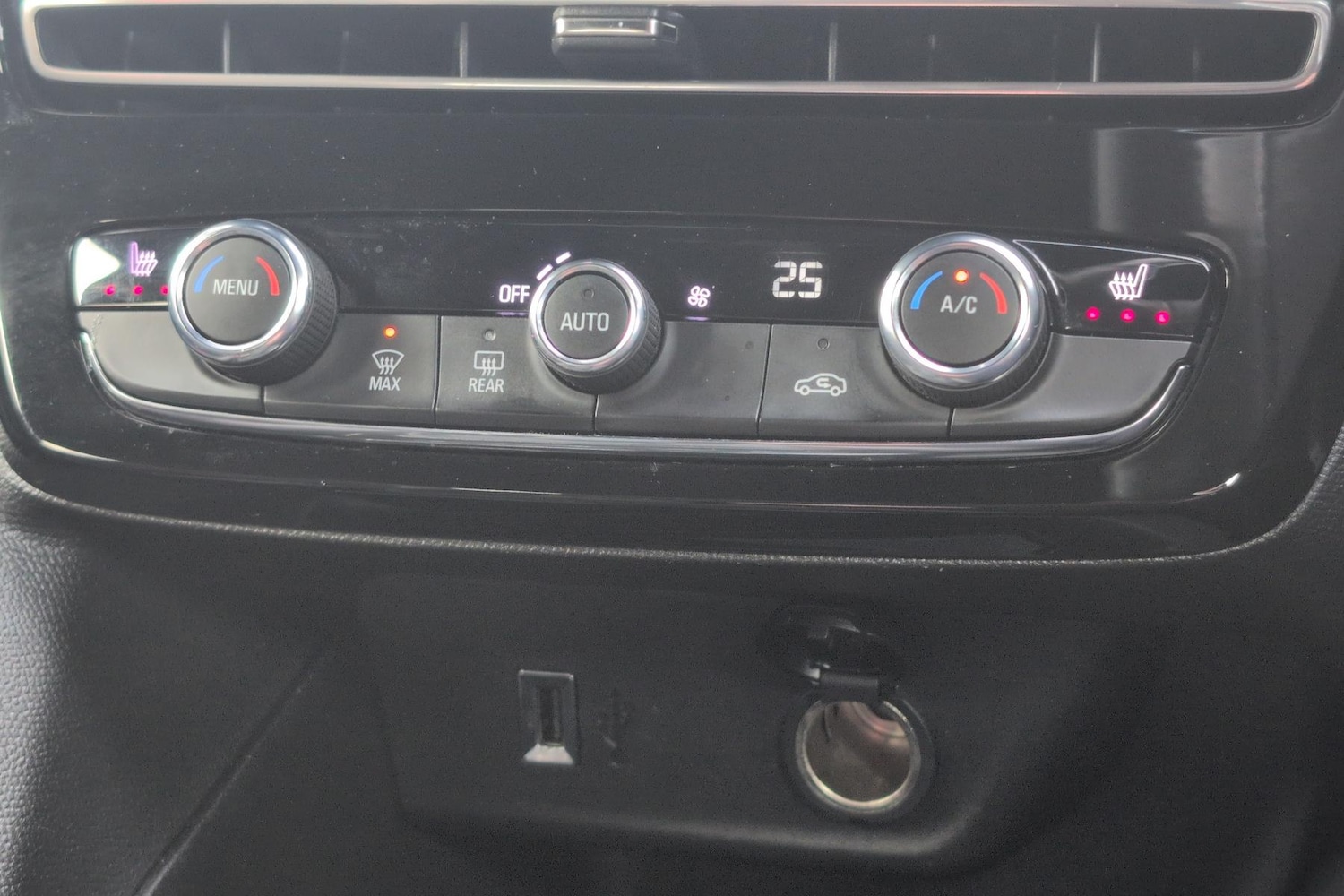 Used Vauxhall Mokka 2021 for sale - 77946810: Photo 15