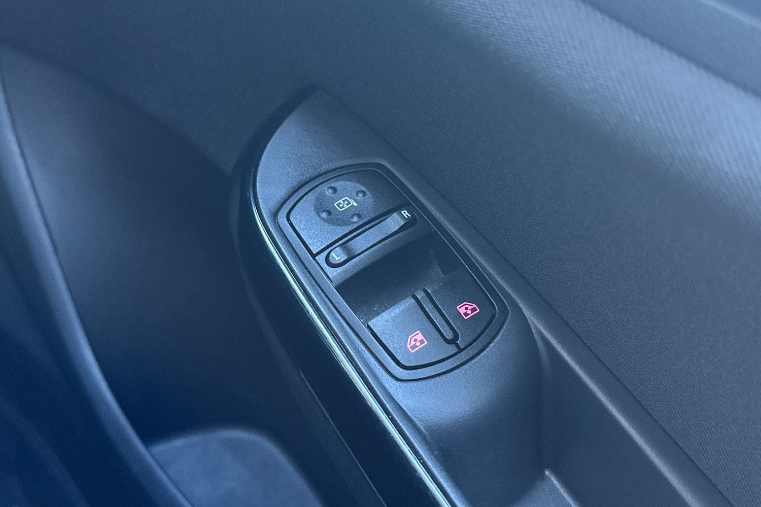 Used Vauxhall Corsa 2018 for sale - 76362357: Photo 19