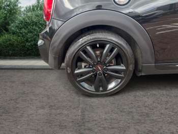 Used MINI Hatch 2019 for sale - 75143457: Photo