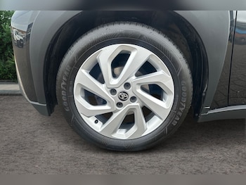 Used Toyota Aygo X 2023 for sale - 76373507: Photo