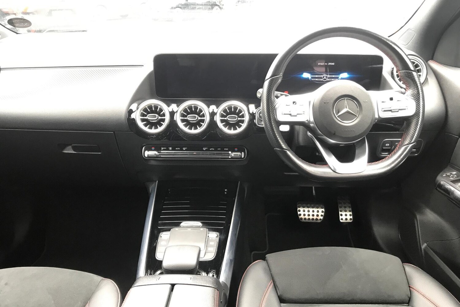 Used Mercedes-Benz GLA 2022 for sale - 76339422: Photo 4