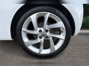 Used Vauxhall ADAM 2015 for sale - 79257333: Photo