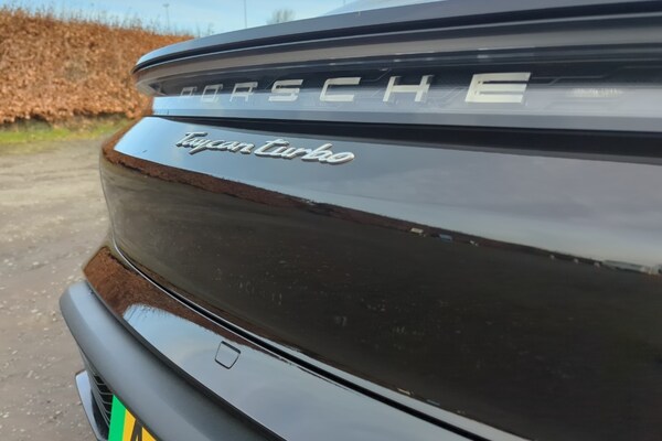 Used Porsche Taycan 2022 for sale - 74340258: Photo 11
