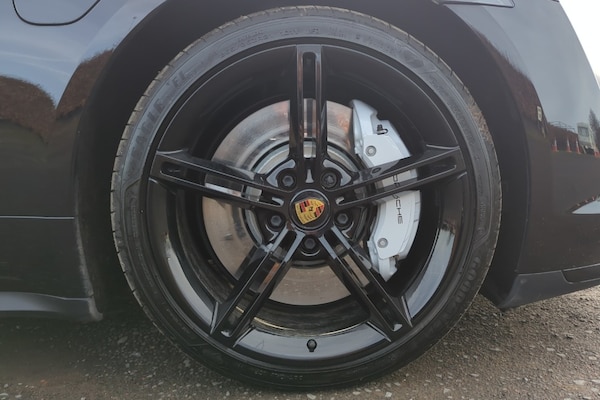 Used Porsche Taycan 2022 for sale - 74340258: Photo 3