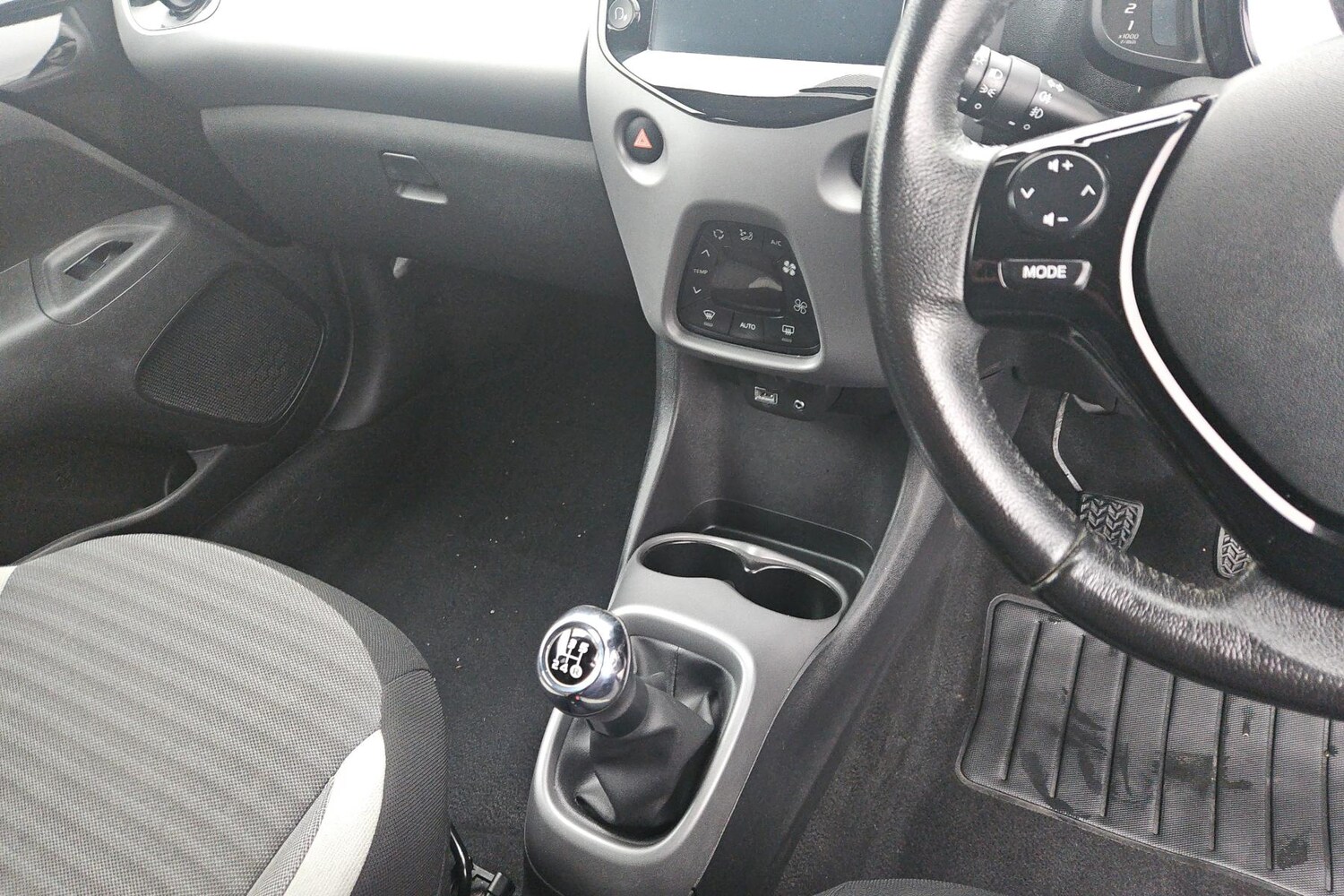 Used Toyota AYGO 2020 for sale - 78137400: Photo 14