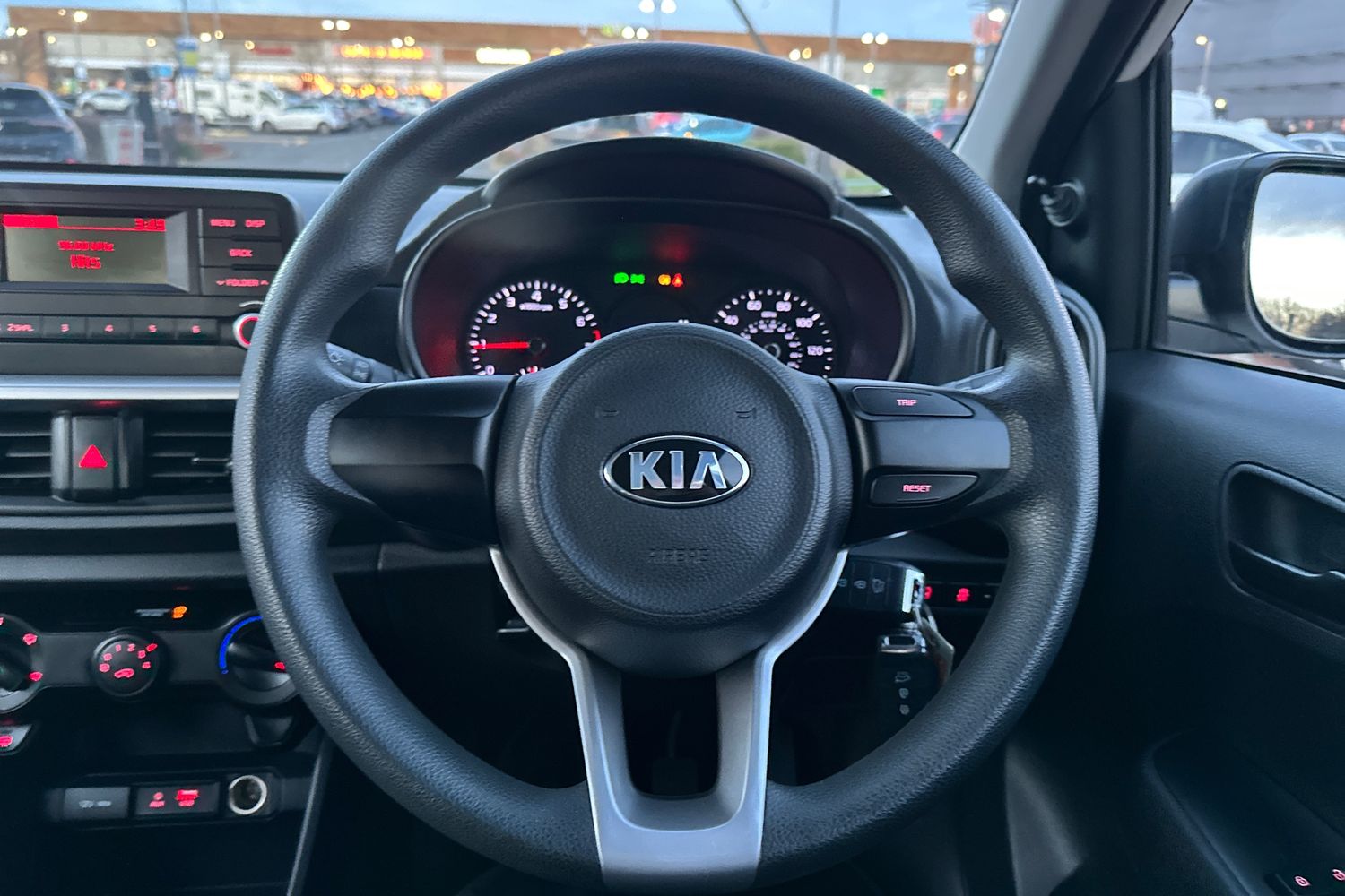 Used Kia Picanto 2018 for sale - 77219891: Photo 17