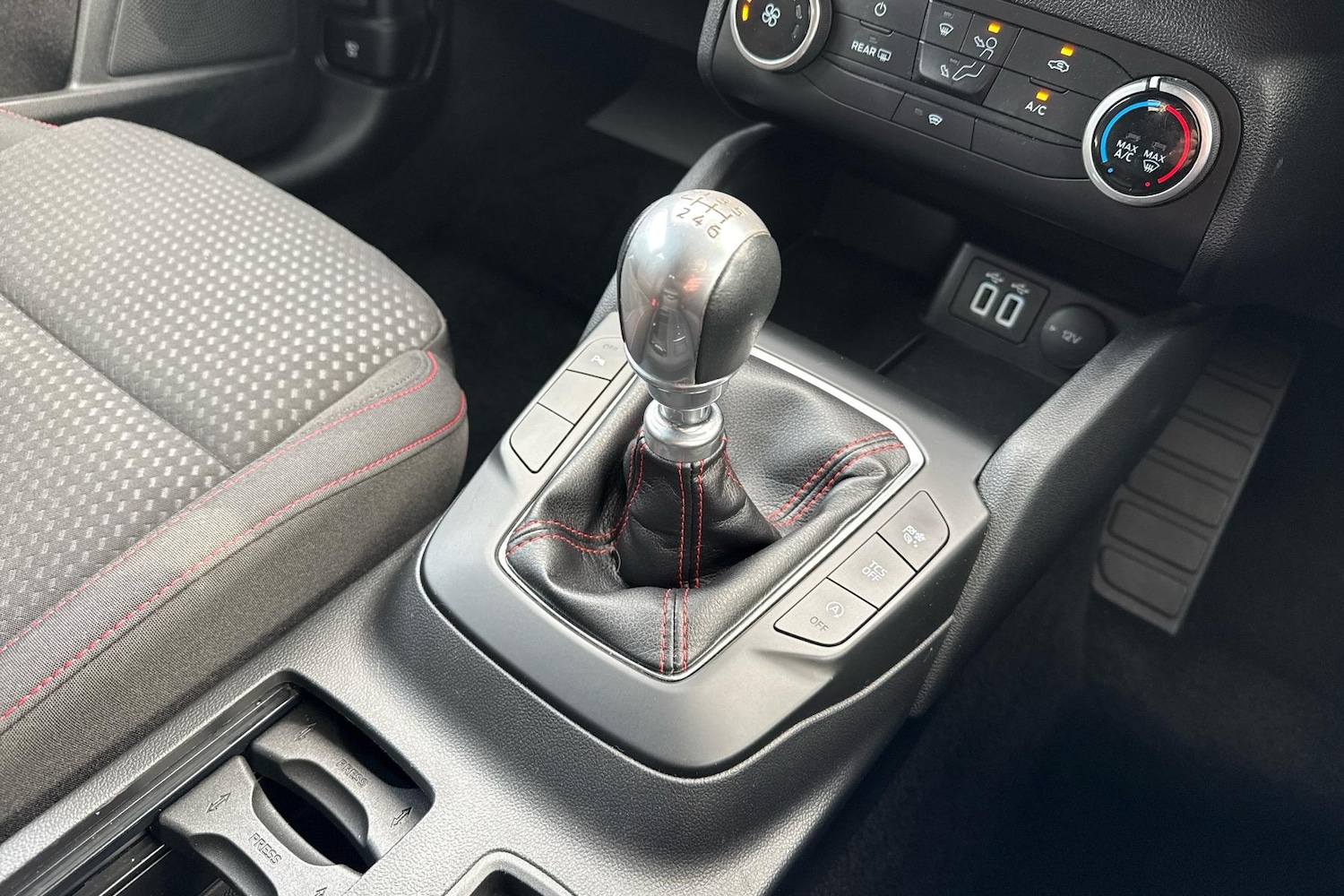 Used Ford Focus 2021 for sale - 77240033: Photo 14