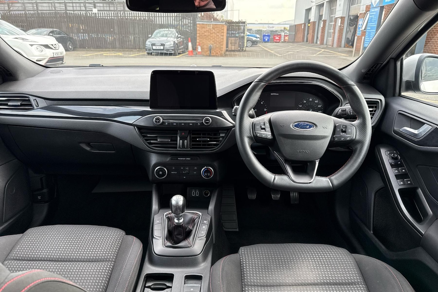 Used Ford Focus 2021 for sale - 77240033: Photo 4