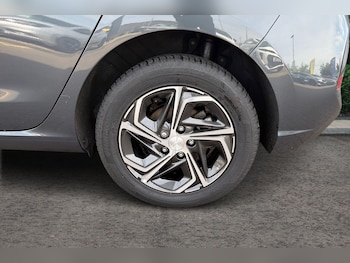 Used Hyundai i30 2024 for sale - 78894776: Photo