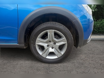 Used Dacia Sandero Stepway 2019 for sale - 79351441: Photo