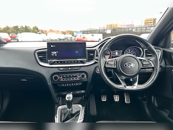 Used Kia Ceed 2021 for sale - 78978378: Photo