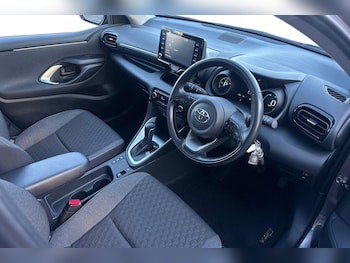 Used Toyota Yaris 2023 for sale - 76746481: Photo