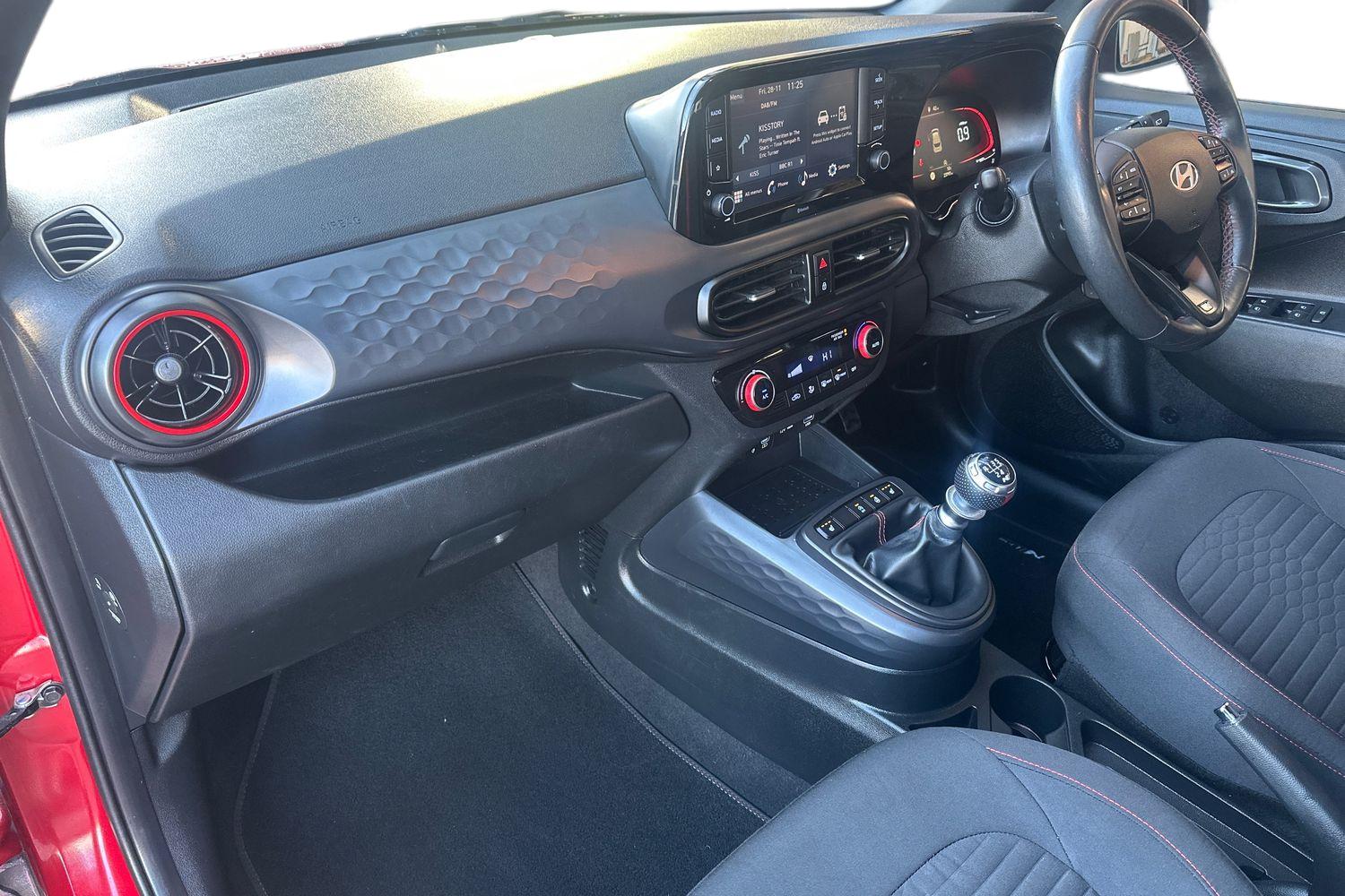 Used Hyundai i10 2023 for sale - 76705338: Photo 5