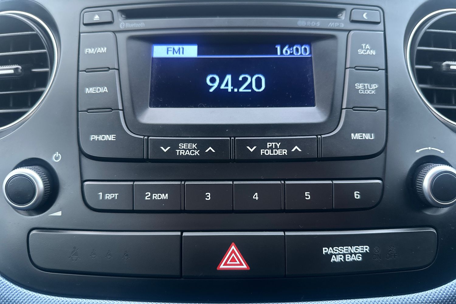 Used Hyundai i10 2016 for sale - 77473222: Photo 25