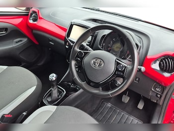 Used Toyota AYGO 2018 for sale - 79189983: Photo