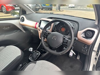 Used Citroen C1 2019 for sale - 76310359: Photo 2