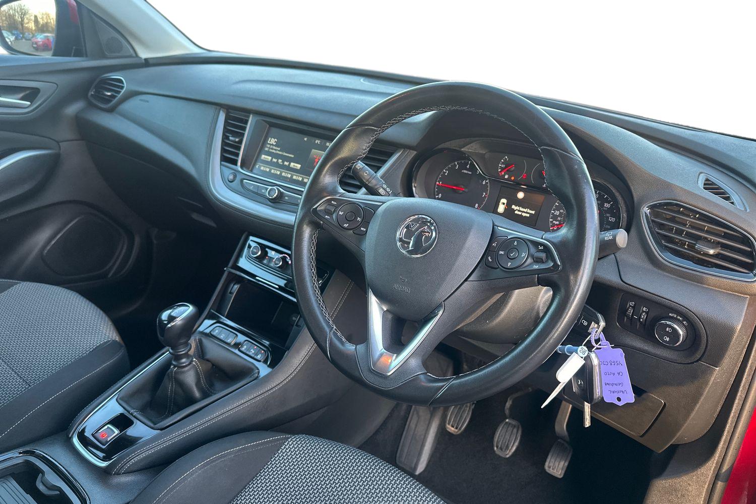 Used Vauxhall Grandland X 2018 for sale - 76875984: Photo 2