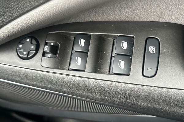 Used Vauxhall Crossland X 2020 for sale - 76298207: Photo 21