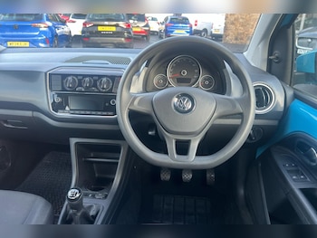 Used Volkswagen up! 2016 for sale - 76516056: Photo