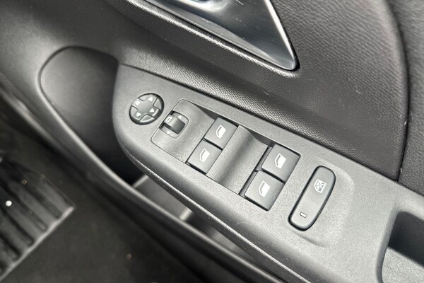 Used Vauxhall Corsa 2023 for sale - 76022157: Photo 15