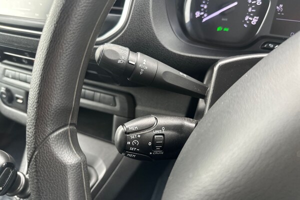 Used Vauxhall Vivaro 2023 for sale - 76155981: Photo 17