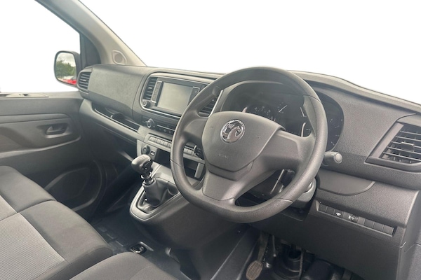 Used Vauxhall Vivaro 2023 for sale - 76155981: Photo 2