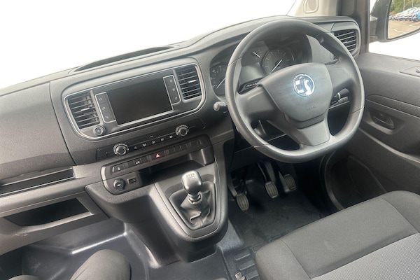 Used Vauxhall Vivaro 2023 for sale - 76155981: Photo 4