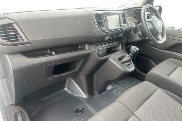 Used Vauxhall Vivaro 2023 for sale - 76155981: Photo 5