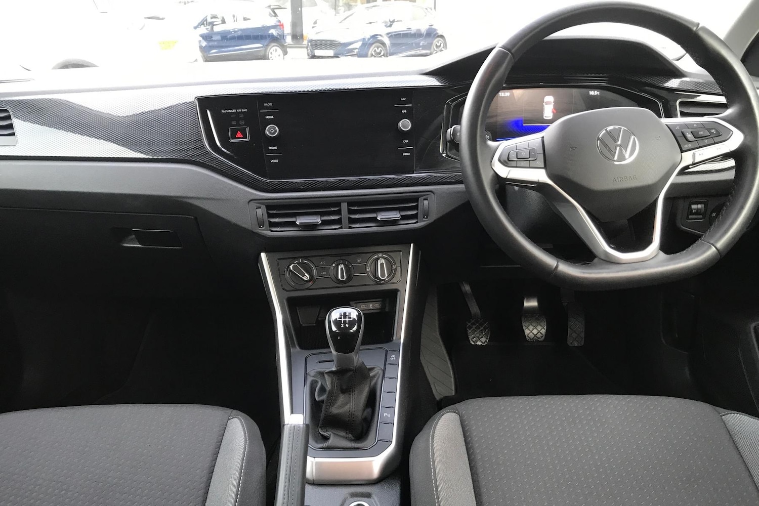 Used Volkswagen Polo 2024 for sale - 77527927: Photo 4