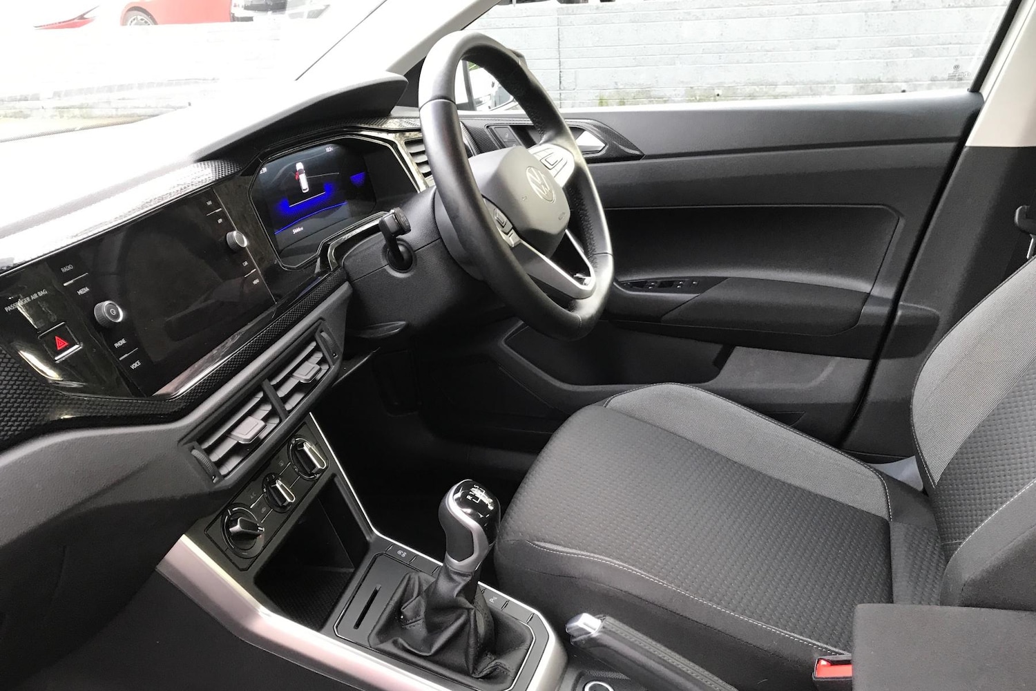 Used Volkswagen Polo 2024 for sale - 77527927: Photo 5