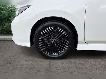 Used Nissan Leaf 2024 for sale - 79511362: Photo