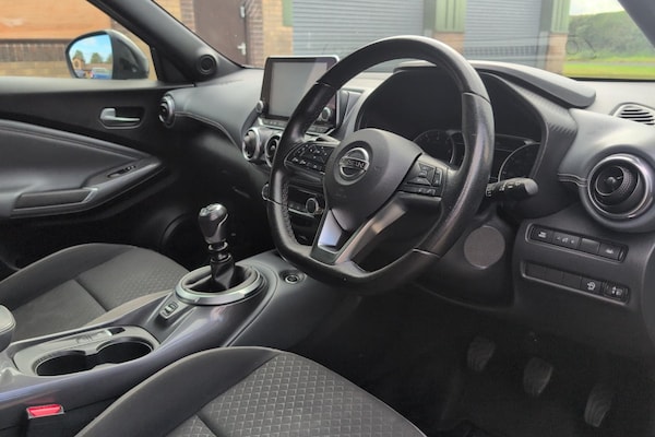 Used Nissan Juke 2021 for sale - 76230241: Photo 2