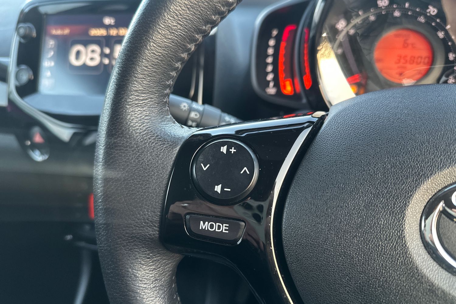 Used Toyota AYGO 2018 for sale - 77527925: Photo 18