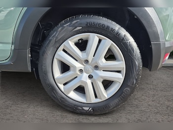 Used Dacia Sandero Stepway undefined for sale - 78432476: Photo